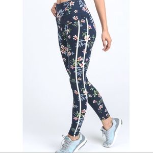 $10 CLOSET SALE❗️High Rise Cherry Blossom Leggings